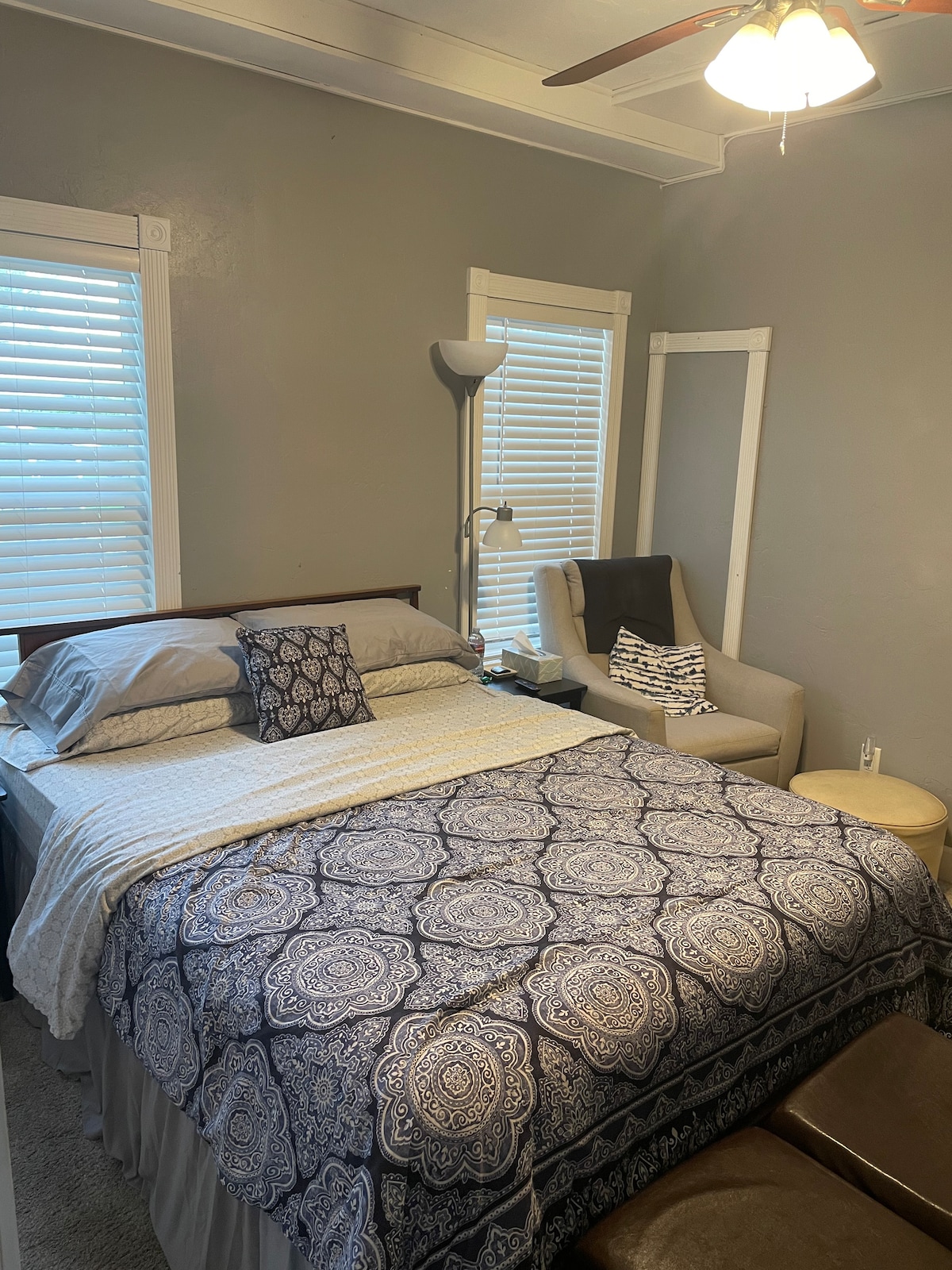 Pet free Private room & bath in Malad City Houses for Rent in Malad