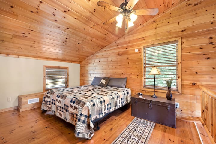 شقة علوية ماستر بسرير كينج