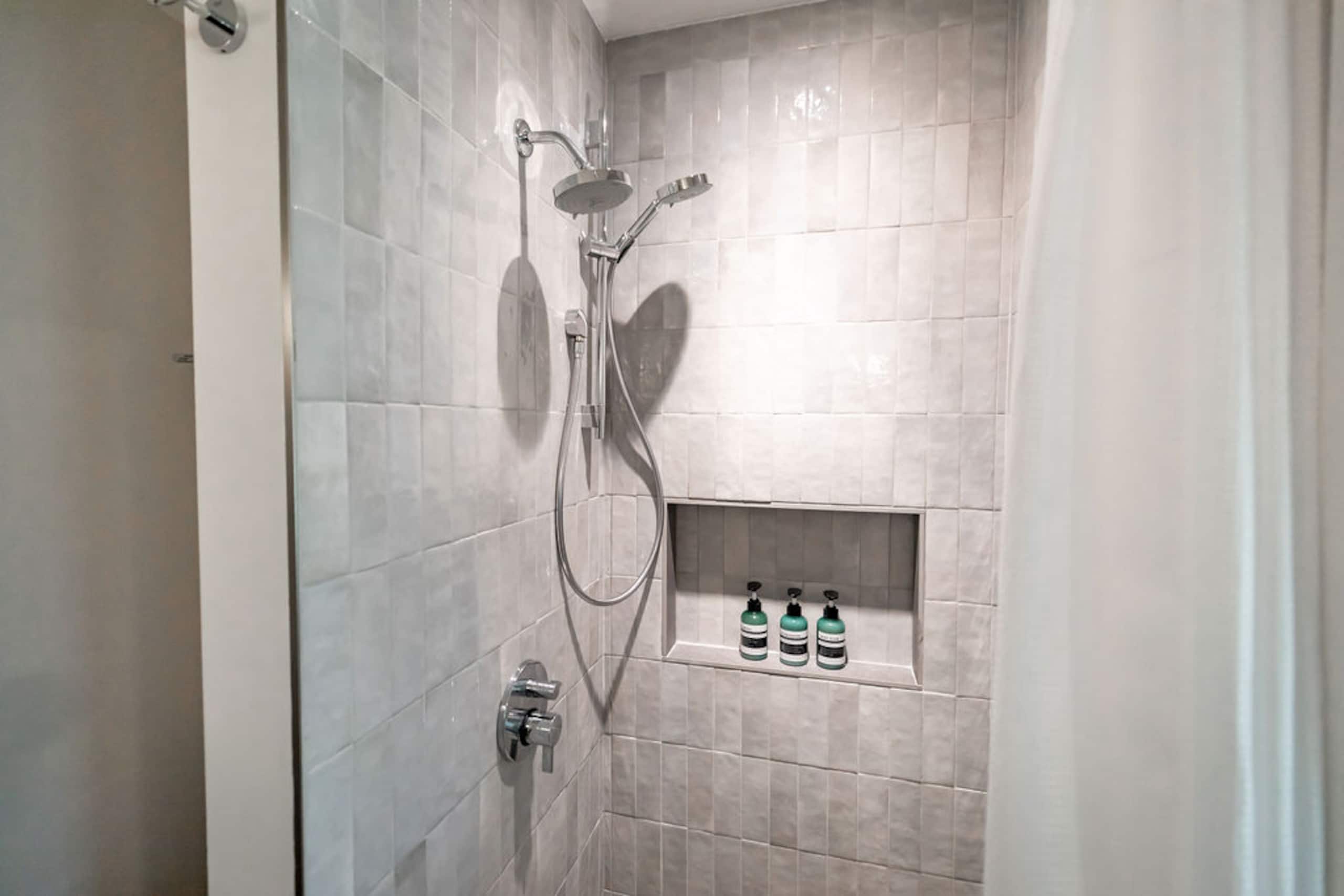 Condo in Kahuku · ★4.97 · 2 bedrooms · 3 beds · 2.5 private baths - Image 27