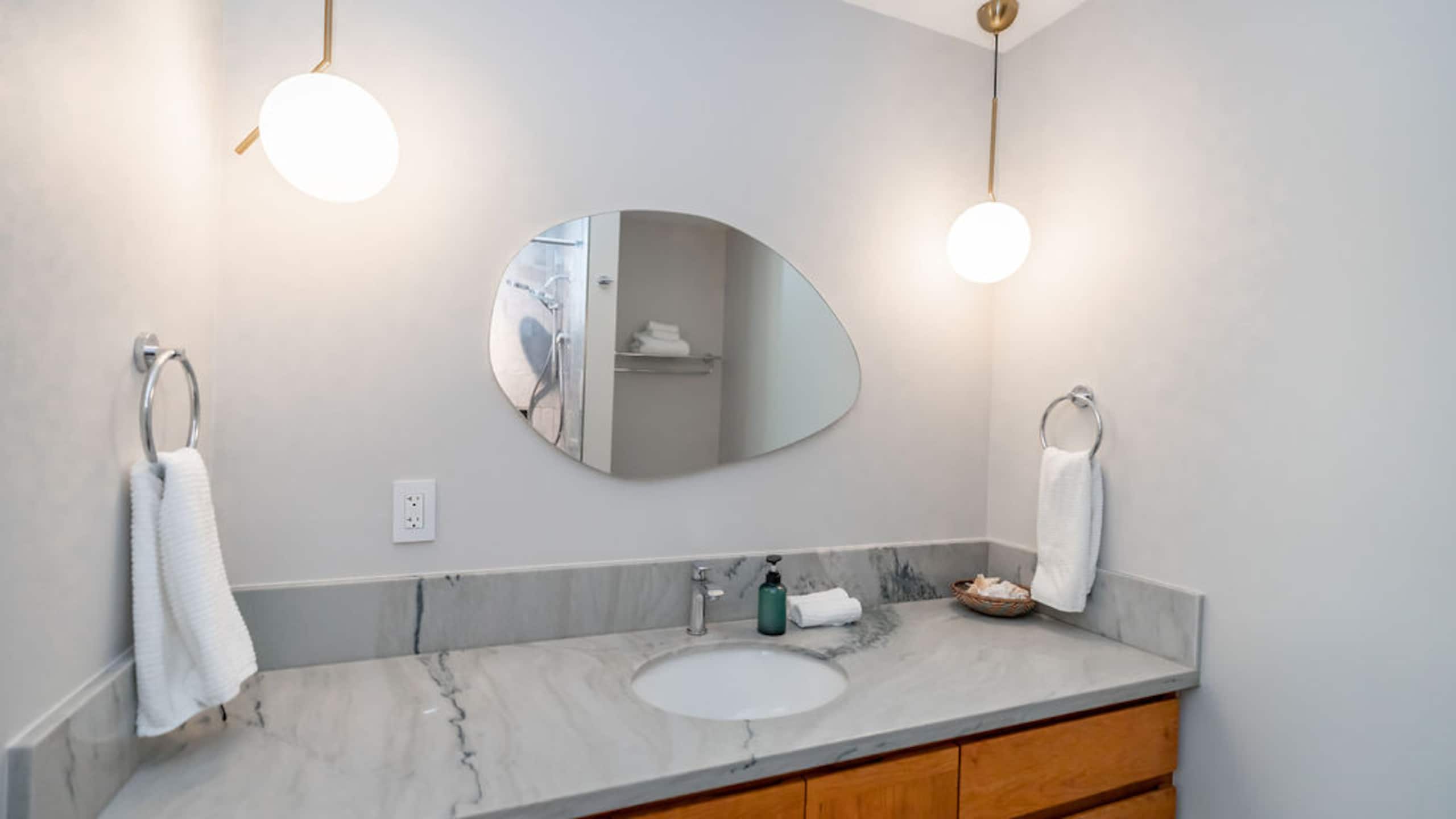 Condo in Kahuku · ★4.97 · 2 bedrooms · 3 beds · 2.5 private baths - Image 26