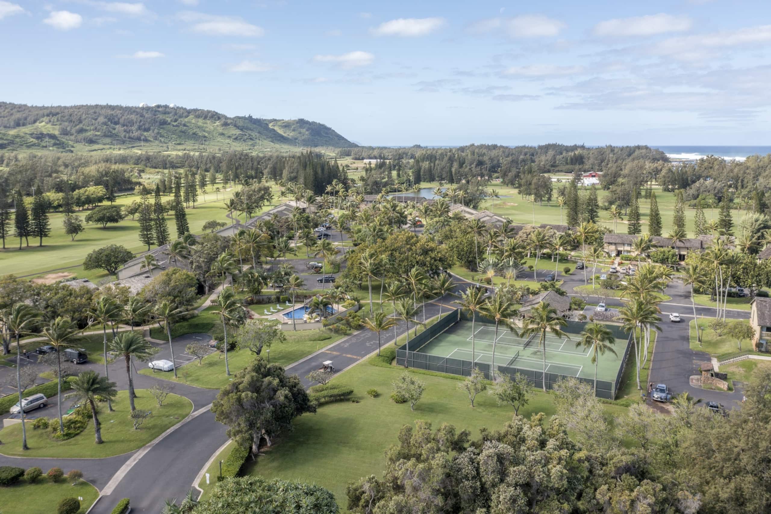 Condo in Kahuku · ★4.97 · 2 bedrooms · 3 beds · 2.5 private baths - Image 42
