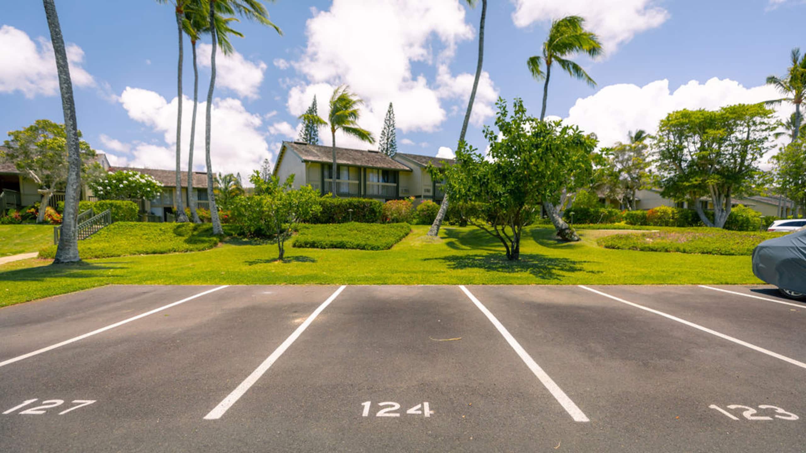 Condo in Kahuku · ★4.97 · 2 bedrooms · 3 beds · 2.5 private baths - Image 39