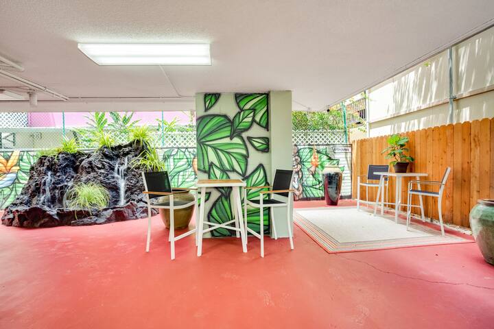 Aloha Suites Waikiki managed Airbnb listing 1