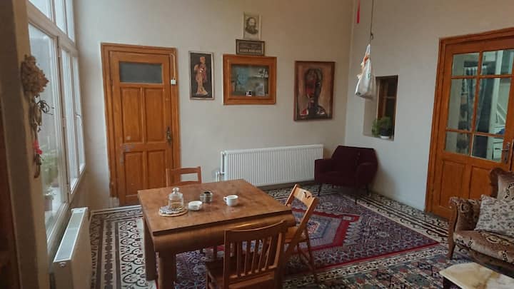 Historic House In The Center Of The Old City - Izmir