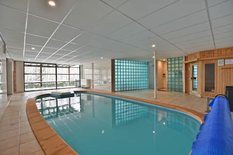 Chalet in the woods, indoor pool and sauna
