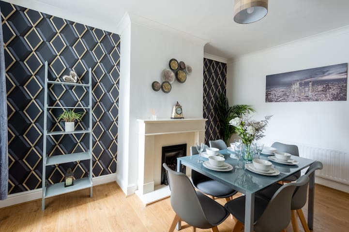 Key Sleeps managed Airbnb listing 2
