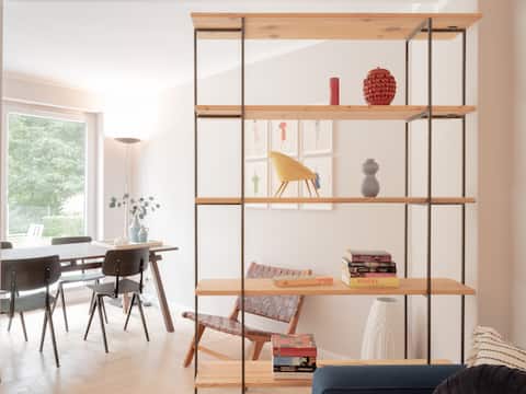 The Sellin apartment with lake access, sauna & garden