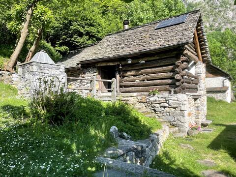 Rustic within walking distance of the river, Prato-Sornico