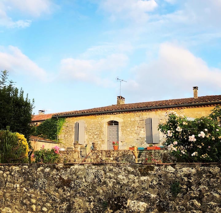 Montréal locations de vacances et logements Occitanie, France Airbnb