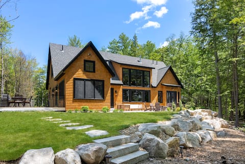 Cedar Lane Lodge - Luxury Lake House