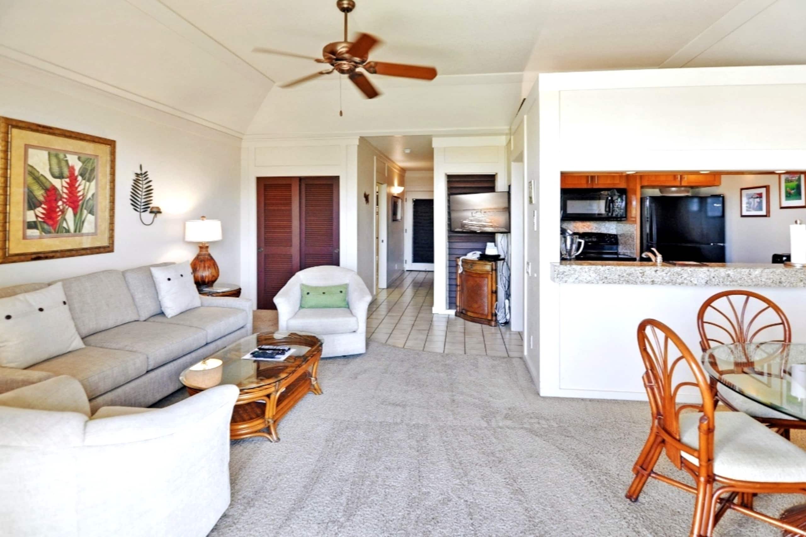 Poipu Beach Private Balcony Condo, A/C, Pool - Photo 3
