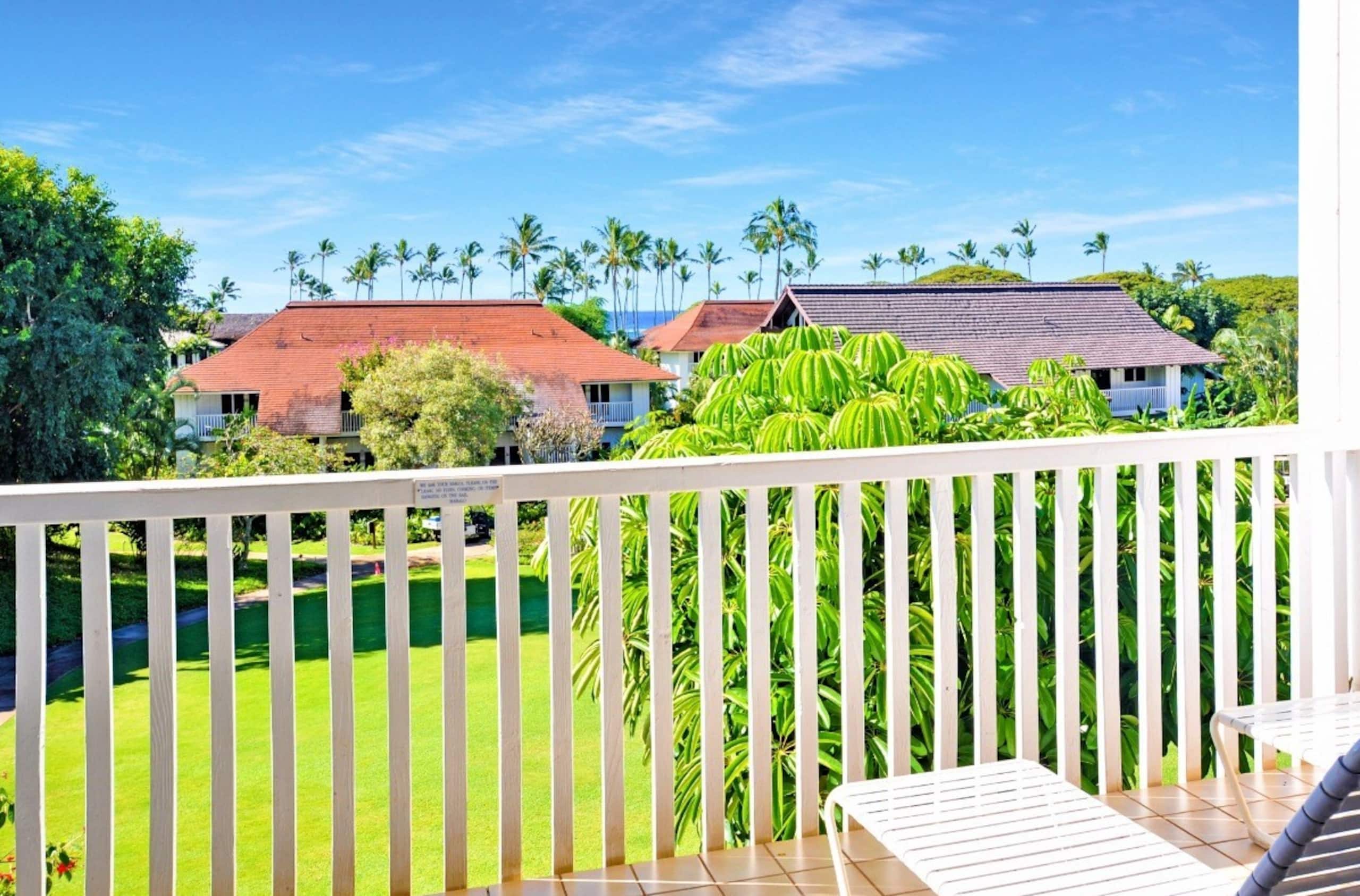 Poipu Beach Private Balcony Condo, A/C, Pool - Photo 16