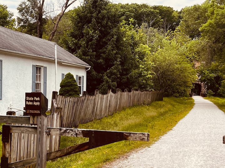Cottage on the Katy Trail Rocheport Houses for Rent in Rocheport