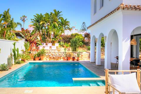 Design | Beach | Heated pool | ECO 100 % Solar