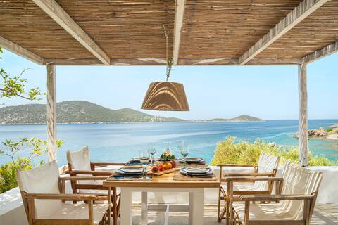 Secluded houses with private beach