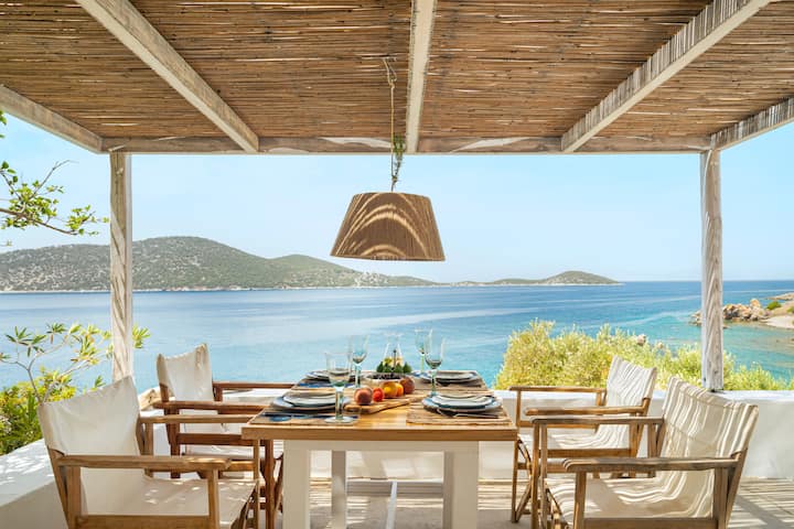 Secluded houses with private beach
