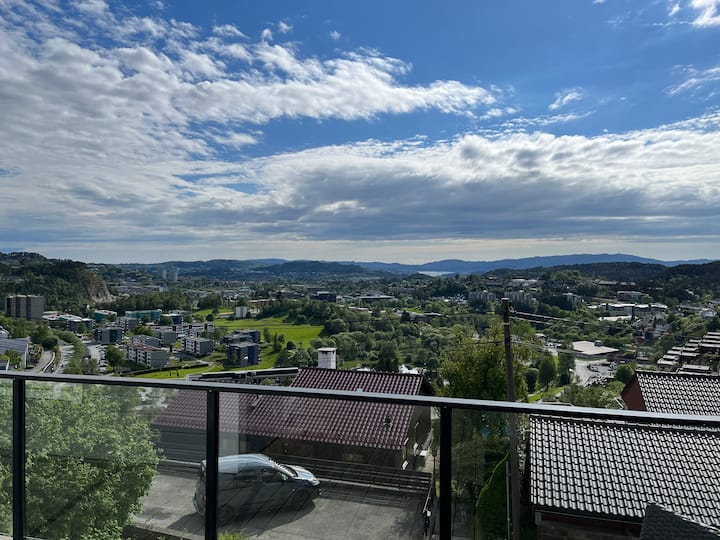 Semi-detached house with stunning location and views