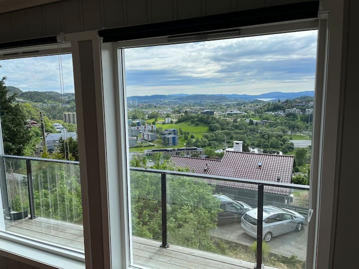 Semi-detached house with stunning location and views