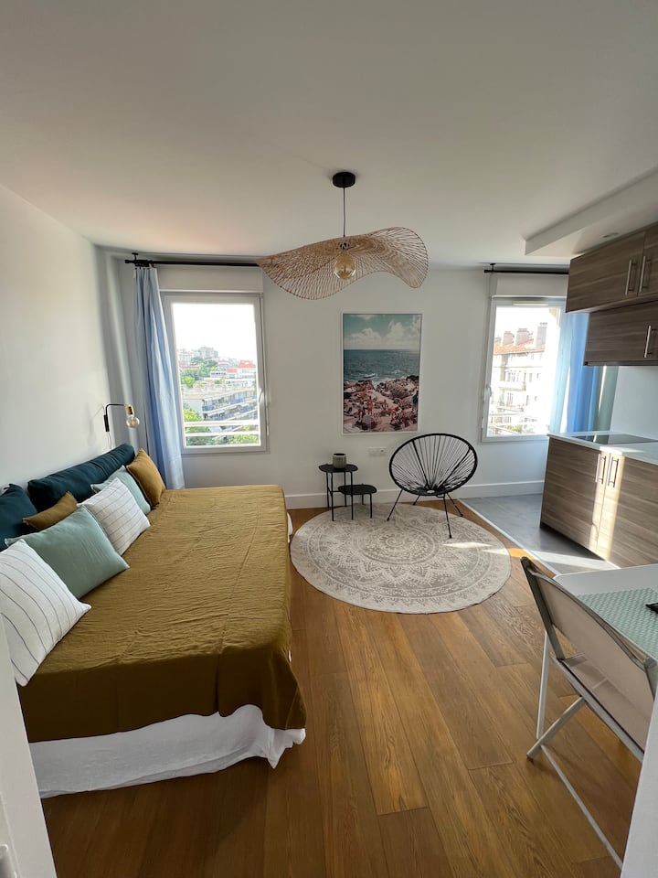 Luxury Marseille 8th apartment Apartments for Rent in Marseille