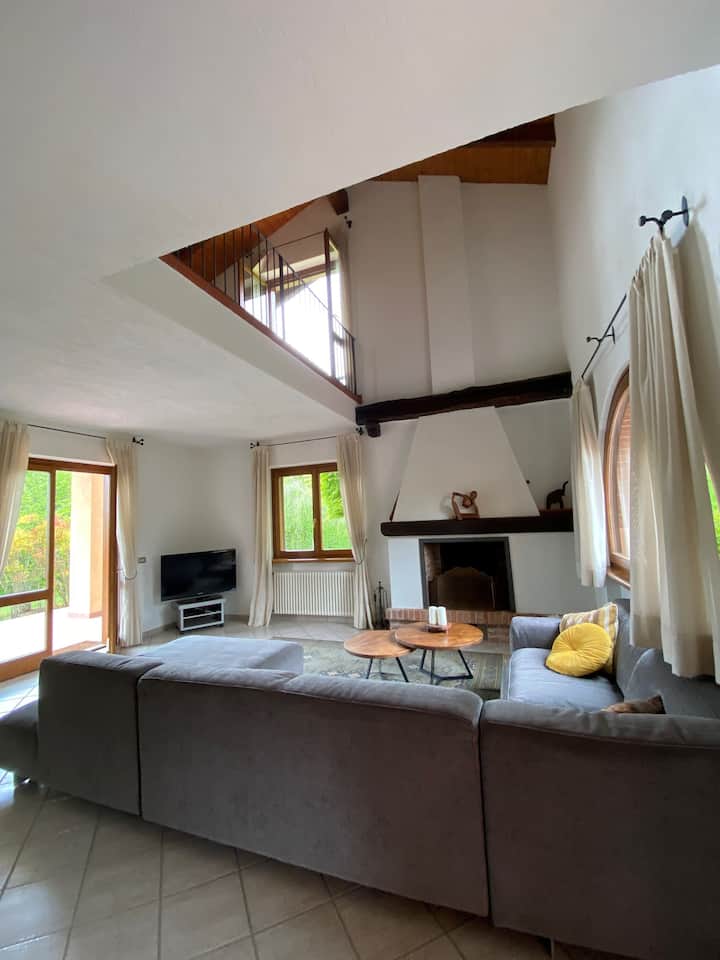 Detached Family House In Italy With Great Views - Biella