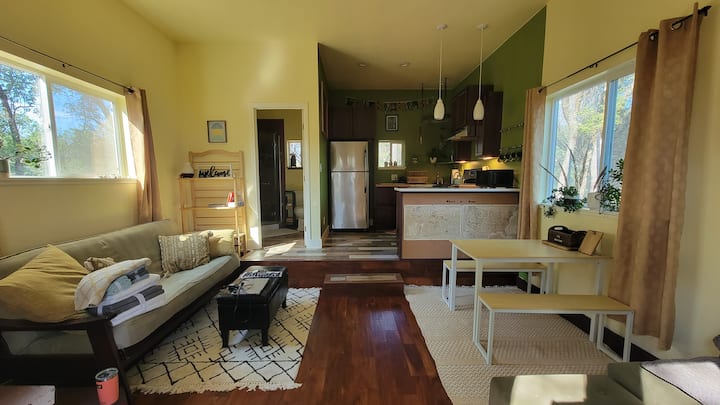 Cozy Hilltop Cottage With Sunset Views! - Lake of the Pines, CA