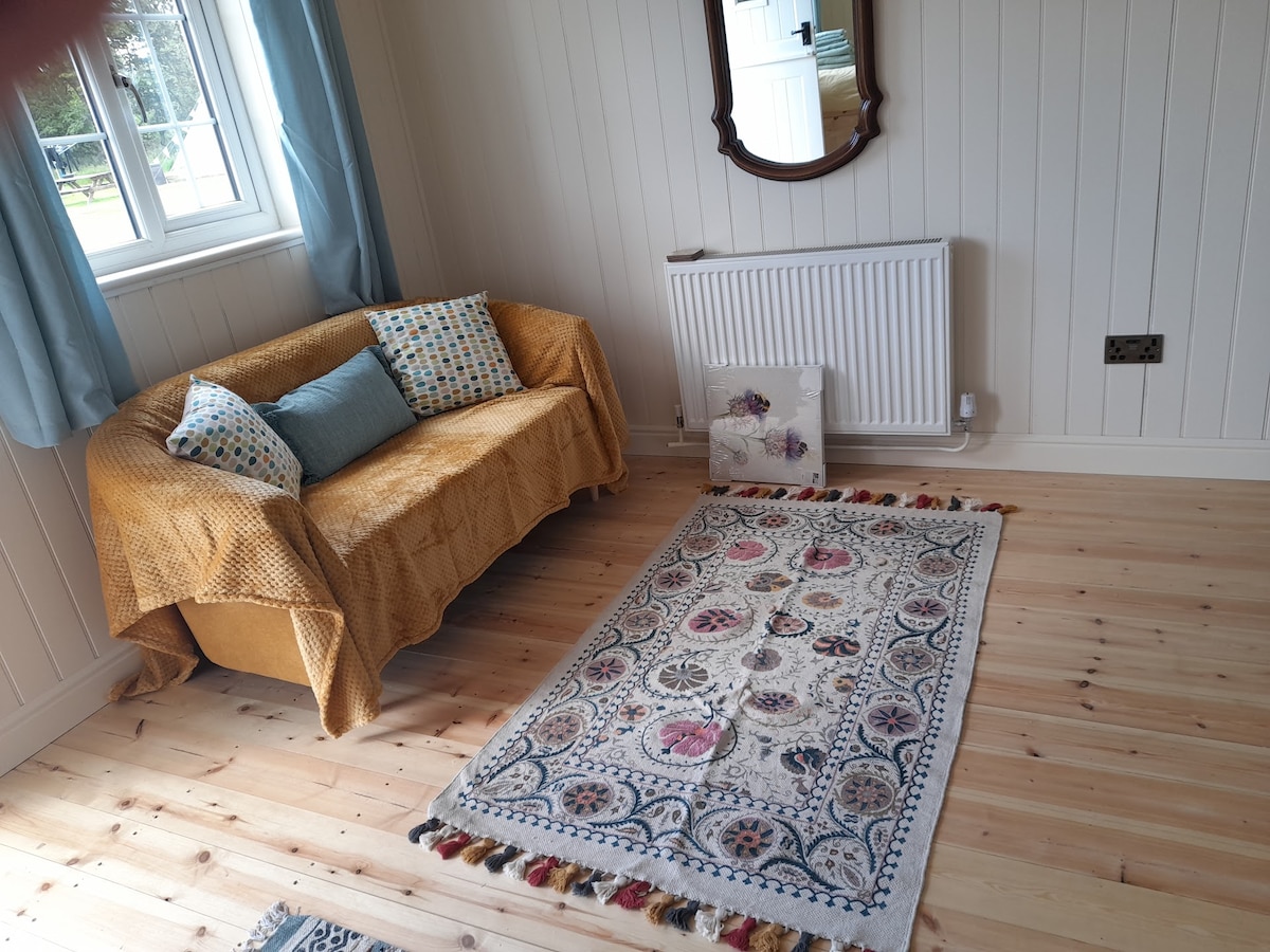 Top performing Airbnb: Dinky's Den, a beautiful tiny home in St. Keverne