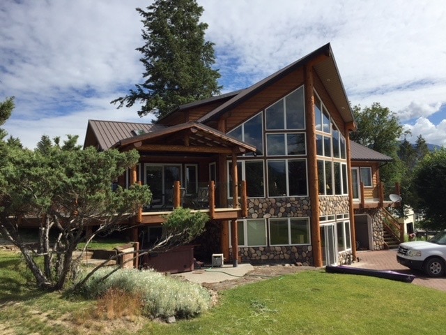Invermere Home w/lake views Private hot tub Houses for Rent in