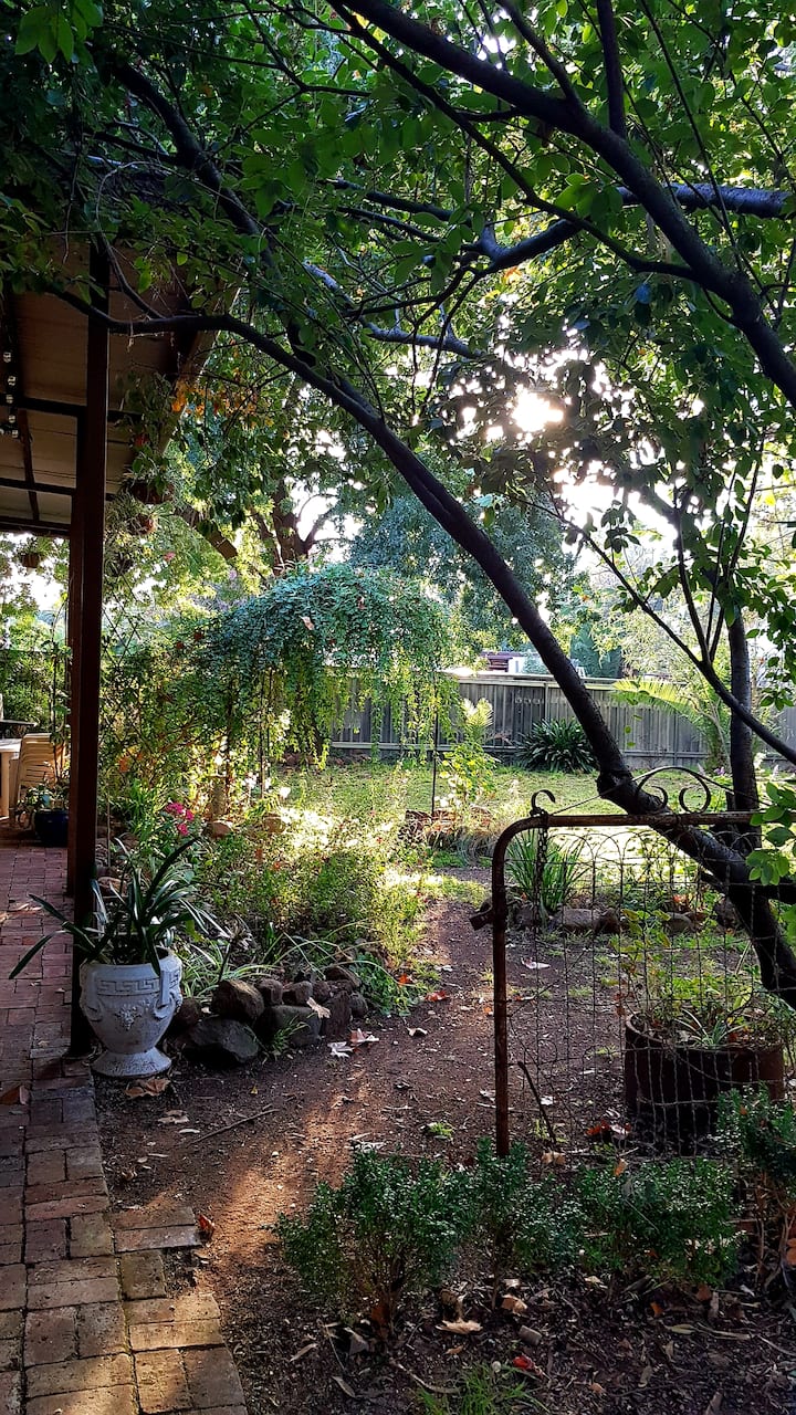 Dookie Hideaway Houses for Rent in Dookie, Victoria, Australia Airbnb