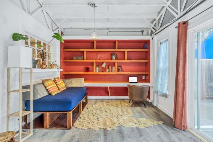 Live Like A Portlander In This Garden Oasis - Portland, OR