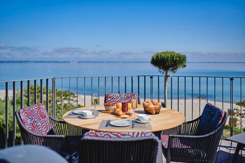 Exclusive beach villa on the Baltic Sea in 1st row