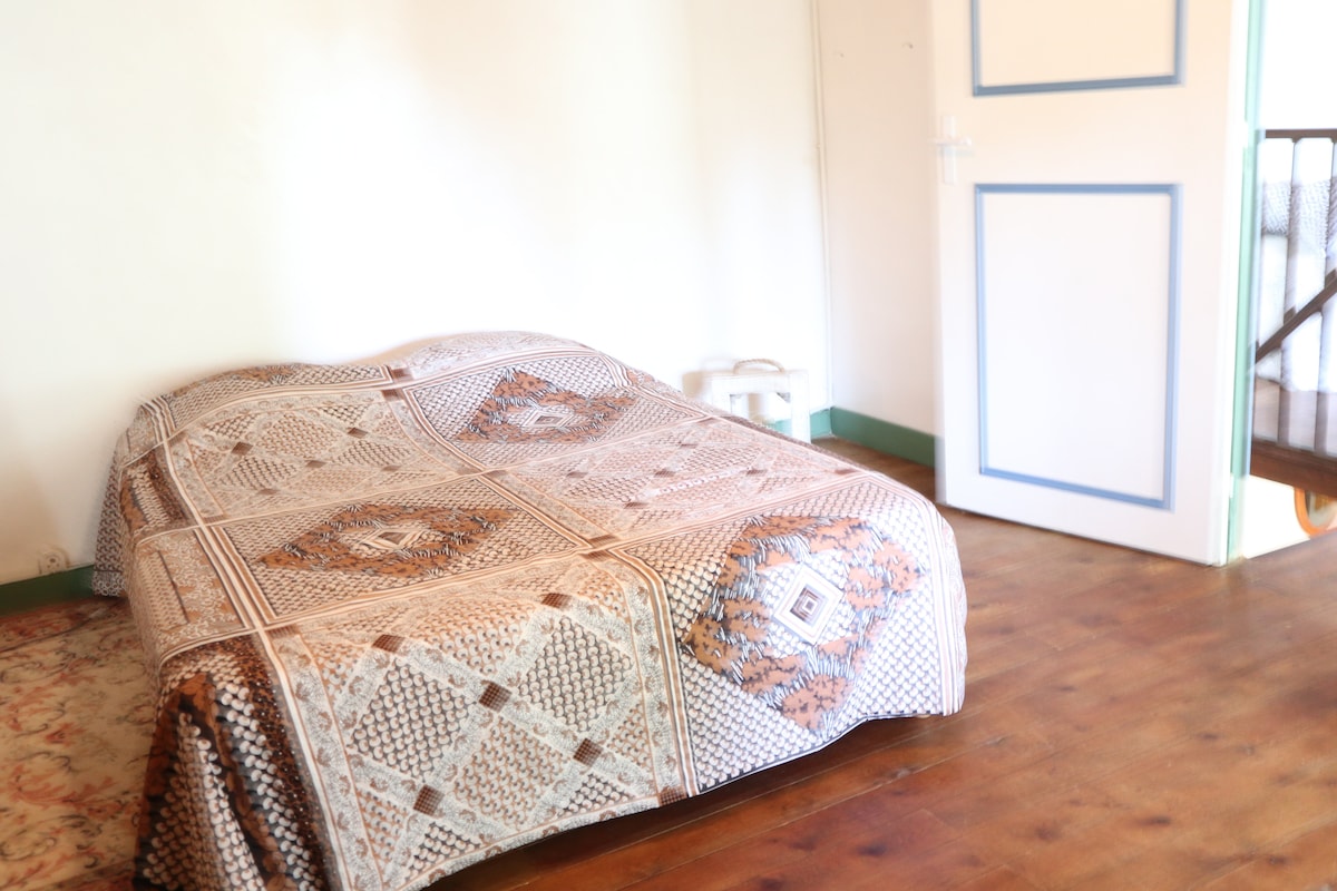 pogled na drugu spavaću sobu s pogledom na izlazeće sunce