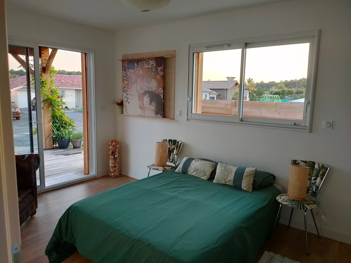 საძინებელი 1