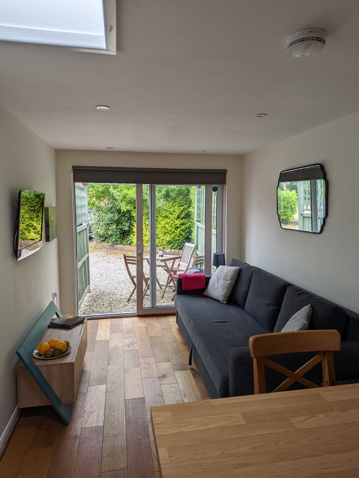Popular Airbnb listing: Peaceful annex in walking distance to the forest in New Forest