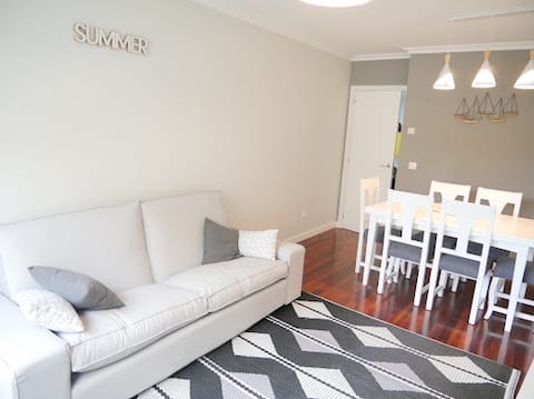 Propiedad de Airbnb exitosa: Concheira Deluxe, apartment with private garage en Baiona