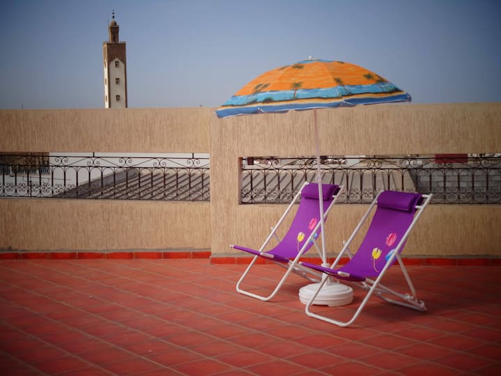 Eine schöne Wohnung im Stadtzentrum, in der Nähe von Strand ...