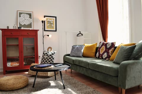 Relaxing Central Condo with Private Patio
