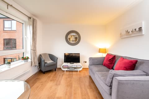 Popular Airbnb listing: Luxury City Centre Apartment with Parking & Garden in York