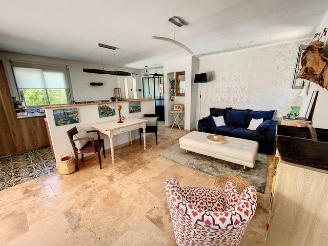 Top performing Airbnb: Country house by the sea. in Biot