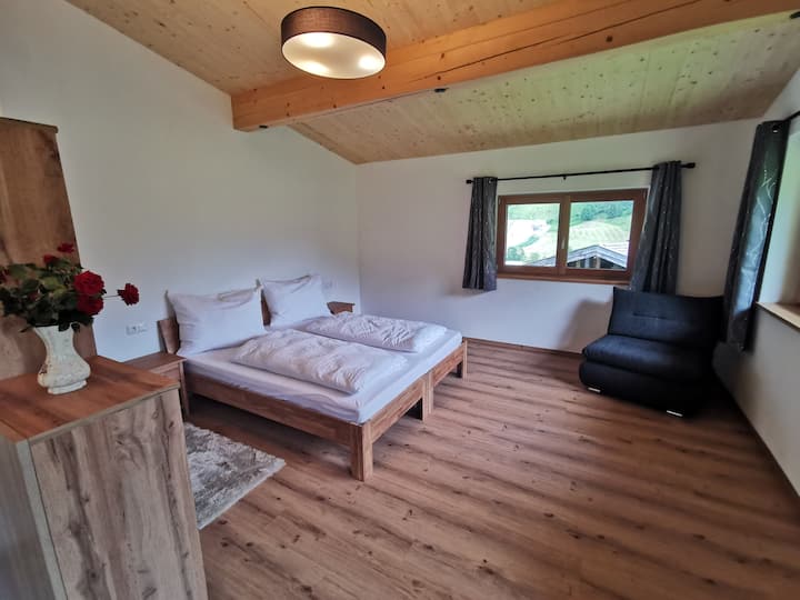 חדר שינה 2 קומה עליונה