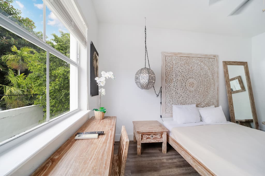 Airbnb At Mine | Oriental Zen Queen Suite Free Parking