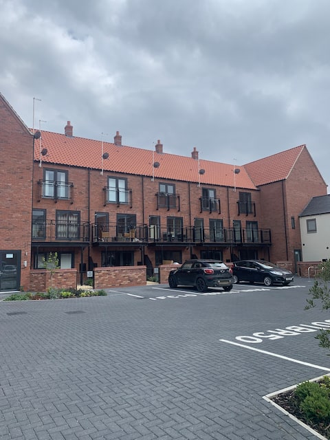 Modern 3 Bed Town House Marina Hull