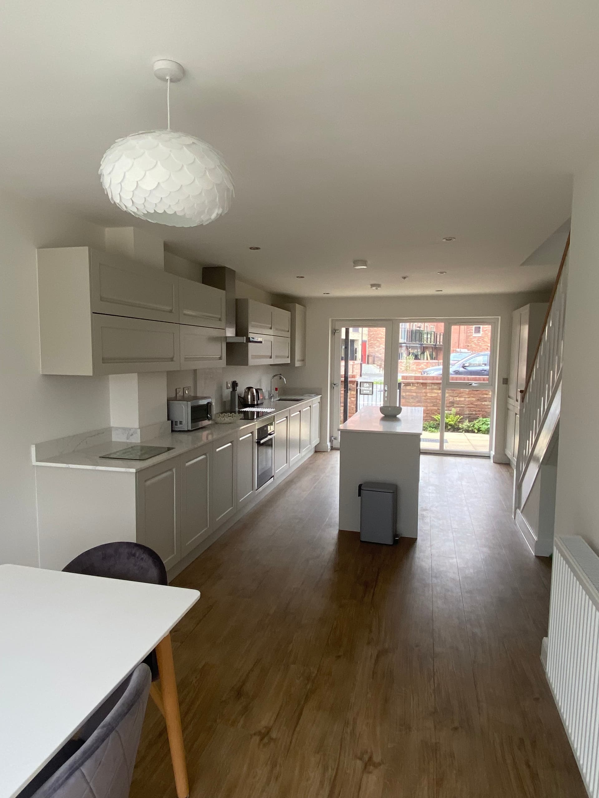 Modern 3 Bed Town House Marina Hull — photo 2