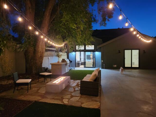 The Venice LA House. 4 Beds, 3 min to Abott Kinney gallery image 2