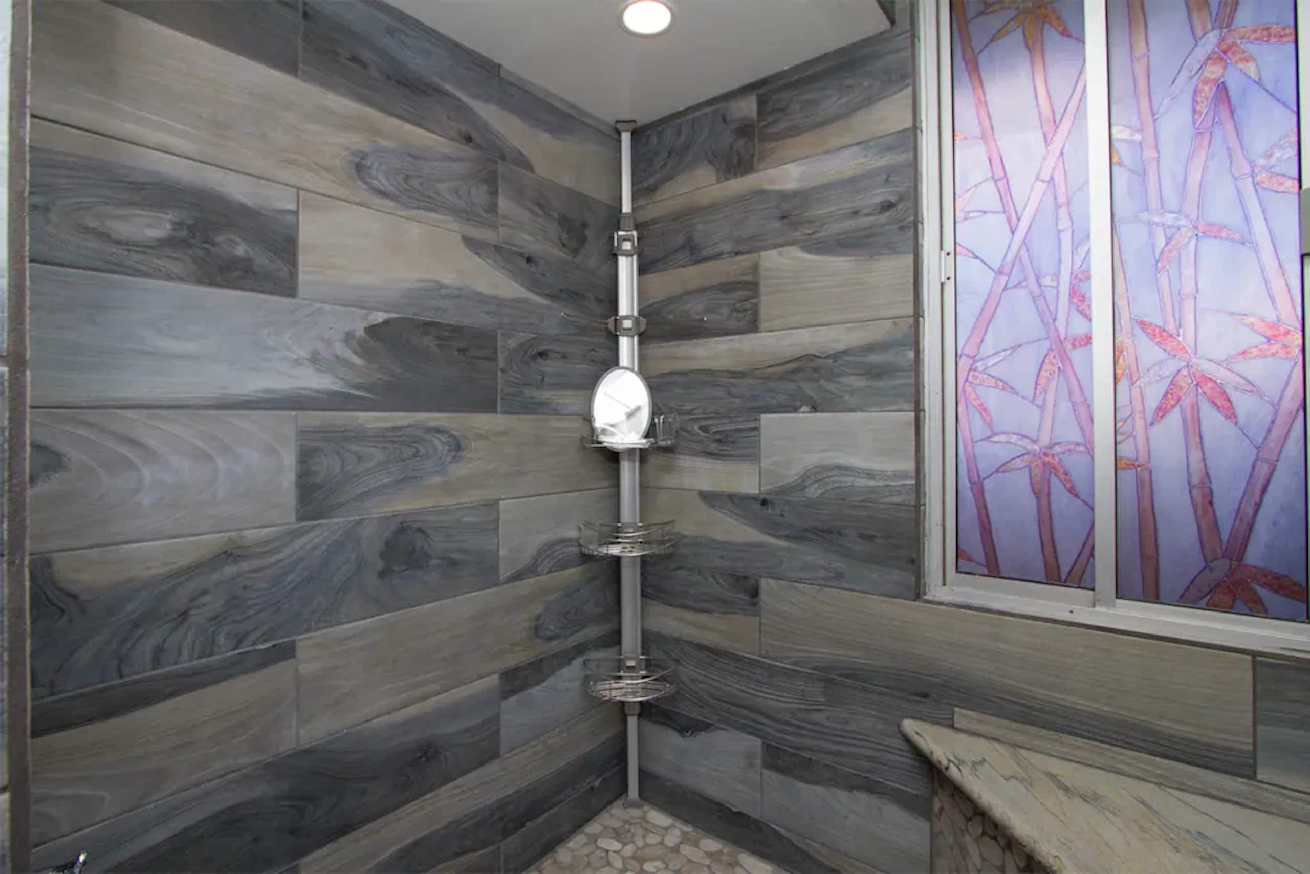Waikiki - Ocean Front Hotel - Image 7