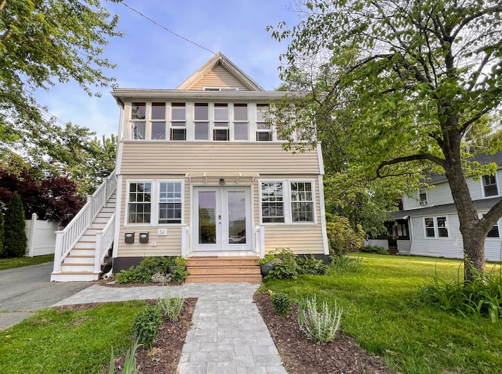 Easthampton Vacation Rentals & Homes Massachusetts, United States