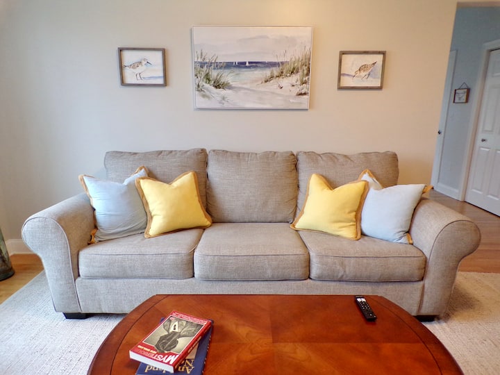 Marshside One-bedroom With Stunning View - Ipswich, MA
