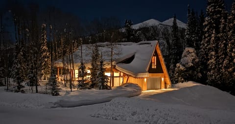 New Mountain Modern Home in the Trees