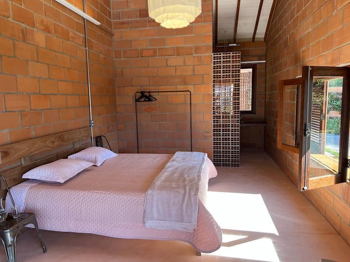 mtazamo wa ndani wa chumba cha kulala