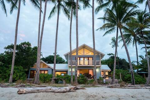 Frangipani Beach House on absolute beachfront