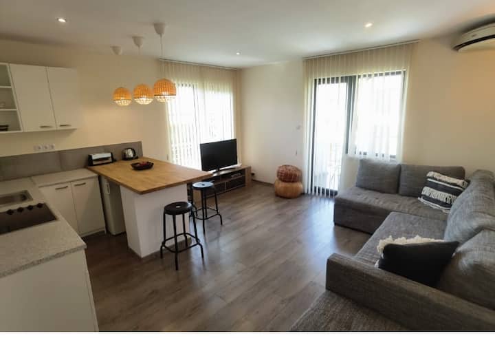 Newly Refurbished 1 Bed Apartment With Pool. - Sveti Vlas